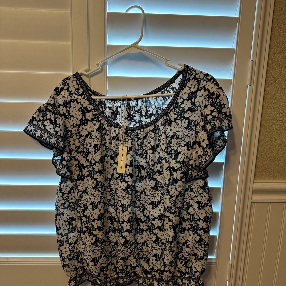 Max Studio Women’s XL Blouse
